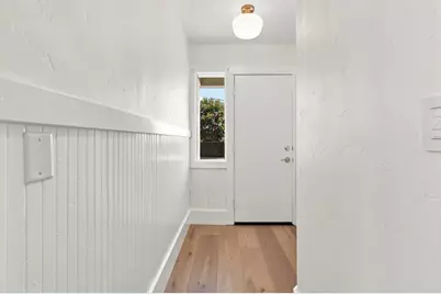 6th St, Hollister, CA 95023 - Photo 17