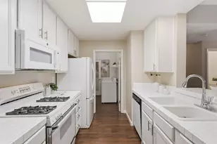 605 Arcadia Ter 104, Sunnyvale, CA 94085 - Photo 11