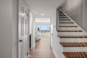 61 Thousand Oaks St, Oakland, CA 94605 - Photo 3
