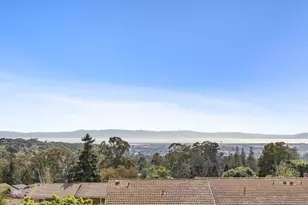 61 Thousand Oaks St, Oakland, CA 94605 - Photo 33