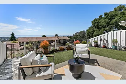 61 Thousand Oaks St, Oakland, CA 94605 - Photo 29