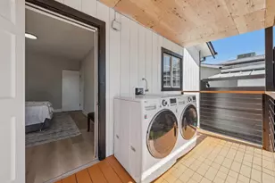 1042 69th Ave, Oakland, CA 94621 - Photo 29