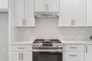 1042 69th Ave, Oakland, CA 94621 - Photo 9