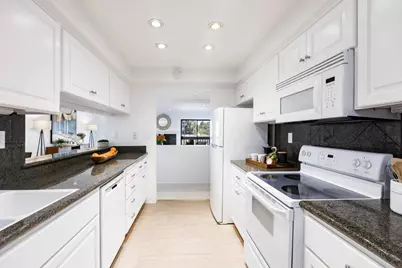 226 W Edith Ave 2, Los Altos, CA 94022 - Photo 7