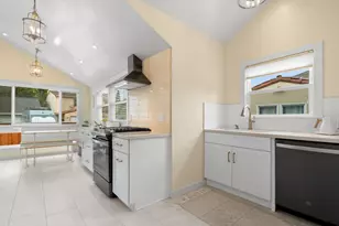 922 Mission St, Santa Cruz, CA 95060 - Photo 11