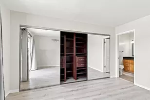 217 Kiely Blvd B, Santa Clara, CA 95051 - Photo 17