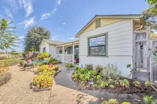 202 Edinburgh Ave, Monterey, CA 93940 - Photo 3
