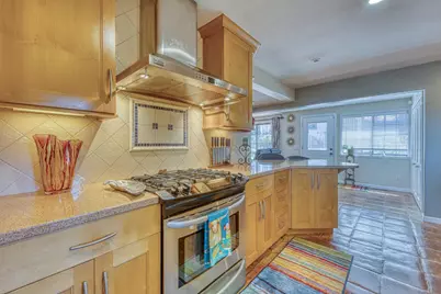 202 Edinburgh Ave, Monterey, CA 93940 - Photo 15