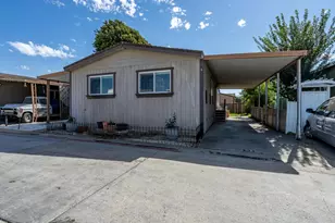112 Chestnut Ln 112, Hollister, CA 95023 - Photo 3