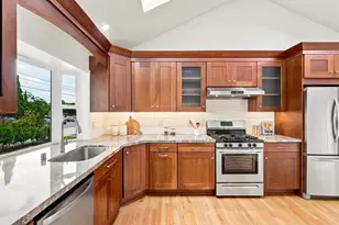 710 Seventh Ave, Redwood City, CA 94063 - Photo 9