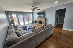 568 Admiral Callaghan Ln, Vallejo, CA 94591 - Photo 5
