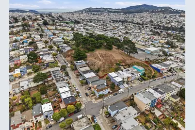 315 Vernon St, San Francisco, CA 94132 - Photo 47