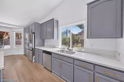 1674 Iris St, Los Banos, CA 93635 - Photo 15