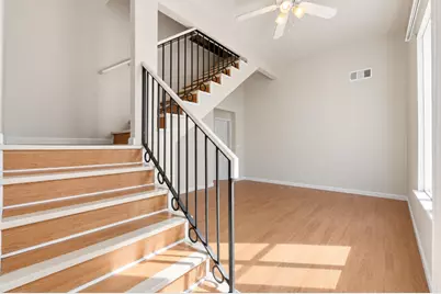 325 E Saint John St, San Jose, CA 95112 - Photo 5