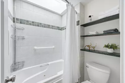 30 Los Altos Sq, Los Altos, CA 94022 - Photo 37