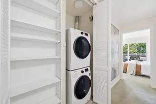 30 Los Altos Square, Los Altos, CA 94022 - Photo 33