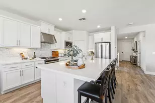 1559 Zephyr Pl, Gilroy, CA 95020 - Photo 15