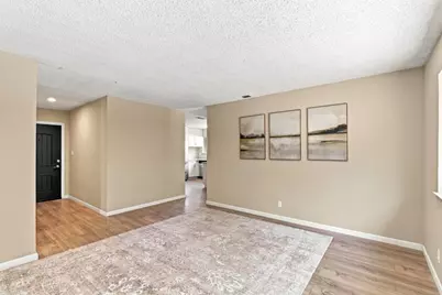 4716 Stonehurst Way, Sacramento, CA 95842 - Photo 5