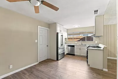 4716 Stonehurst Way, Sacramento, CA 95842 - Photo 15