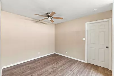 4716 Stonehurst Way, Sacramento, CA 95842 - Photo 17