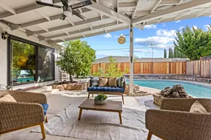 21446 Holly Oak Dr, Cupertino, CA 95014 - Photo 59