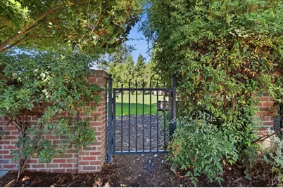 872 Waverley St, Palo Alto, CA 94301 - Photo 37