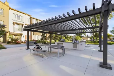 1010 San Pierre Way, Mountain View, CA 94043 - Photo 25
