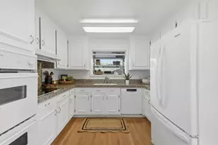 3305 Merrimac Dr, San Jose, CA 95117 - Photo 11