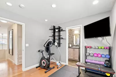 1044 Woodvale Ct, San Jose, CA 95116 - Photo 41