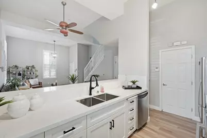 516 Martha St 117, San Jose, CA 95112 - Photo 7