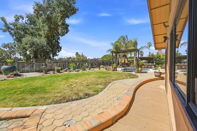 400 Donald Dr, Hollister, CA 95023 - Photo 43