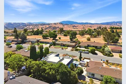 400 Donald Dr, Hollister, CA 95023 - Photo 45