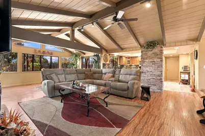 400 Donald Dr, Hollister, CA 95023 - Photo 9