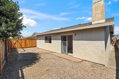 475 Vivienne Dr, Watsonville, CA 95076 - Photo 15