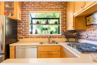 1152 Dulles Ct, Pacifica, CA 94044 - Photo 15