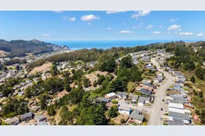 1152 Dulles Ct, Pacifica, CA 94044 - Photo 43