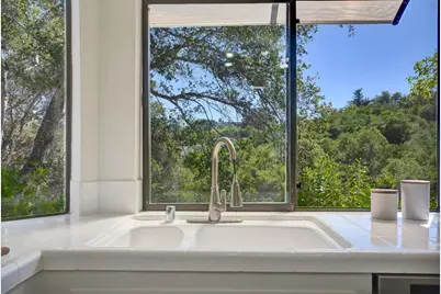 1665 Toyon Ct, San Mateo, CA 94403 - Photo 17