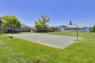 2905 Granite Park Ln, Elk Grove, CA 95758 - Photo 27