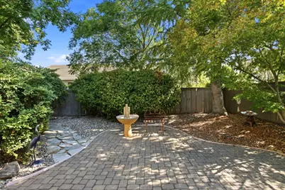 2905 Granite Park Ln, Elk Grove, CA 95758 - Photo 15