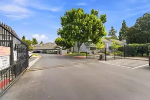 400 Shadow Run Dr, San Jose, CA 95110 - Photo 25