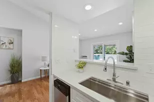 400 Shadow Run Dr, San Jose, CA 95110 - Photo 9