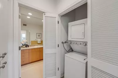 130 E San Fernando St 25, San Jose, CA 95112 - Photo 21