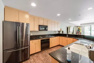 130 E San Fernando St 25, San Jose, CA 95112 - Photo 31