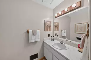 4048 Victoria Park Dr, San Jose, CA 95136 - Photo 15