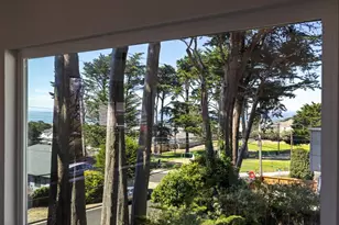 207 Beverly Pl, Pacifica, CA 94044 - Photo 3