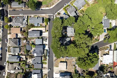 207 Beverly Pl, Pacifica, CA 94044 - Photo 33