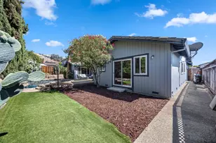 3653 Slopeview Dr, San Jose, CA 95148 - Photo 43