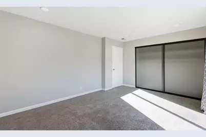 123 Mission Dr, East Palo Alto, CA 94303 - Photo 15