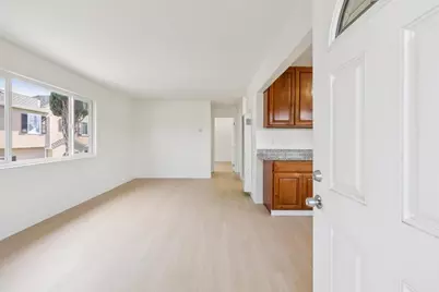 122 N Claremont St, San Mateo, CA 94401 - Photo 31