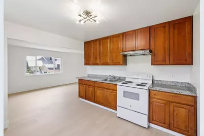 122 N Claremont St, San Mateo, CA 94401 - Photo 37